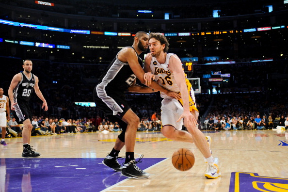 血与青训溢 血与青训溢